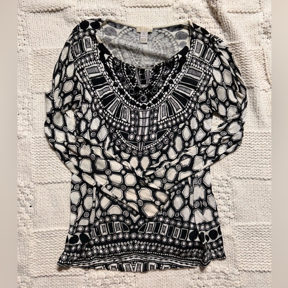 Chico’s Black and White Geometric Abstract Long Sleeve Beaded